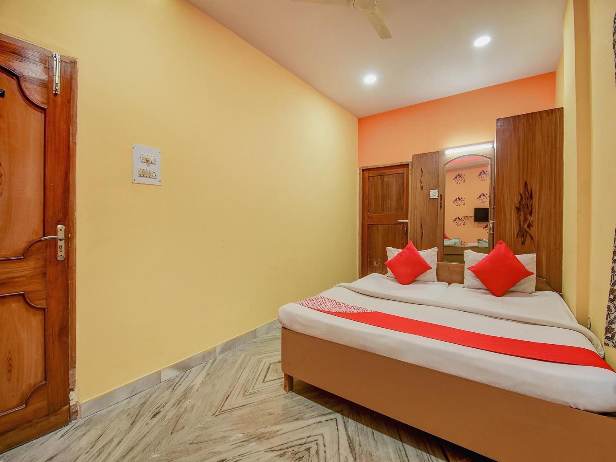 Super Oyo Hotel Priyal Amrit Sagar Rourkela Ngoại thất bức ảnh